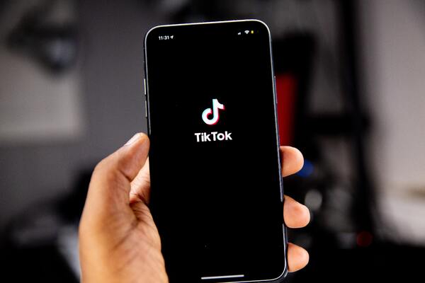 TikTok banned from US Government mobile devices