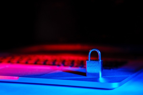 CFPB criticized for allegedly delaying response to a major insider theft incident