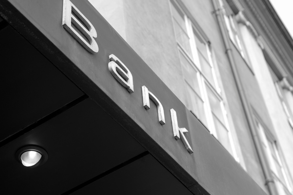 Ukrainian Government and Banking Services Restored After Cloud Outage