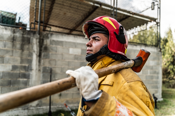 Managing the frontline communications gap