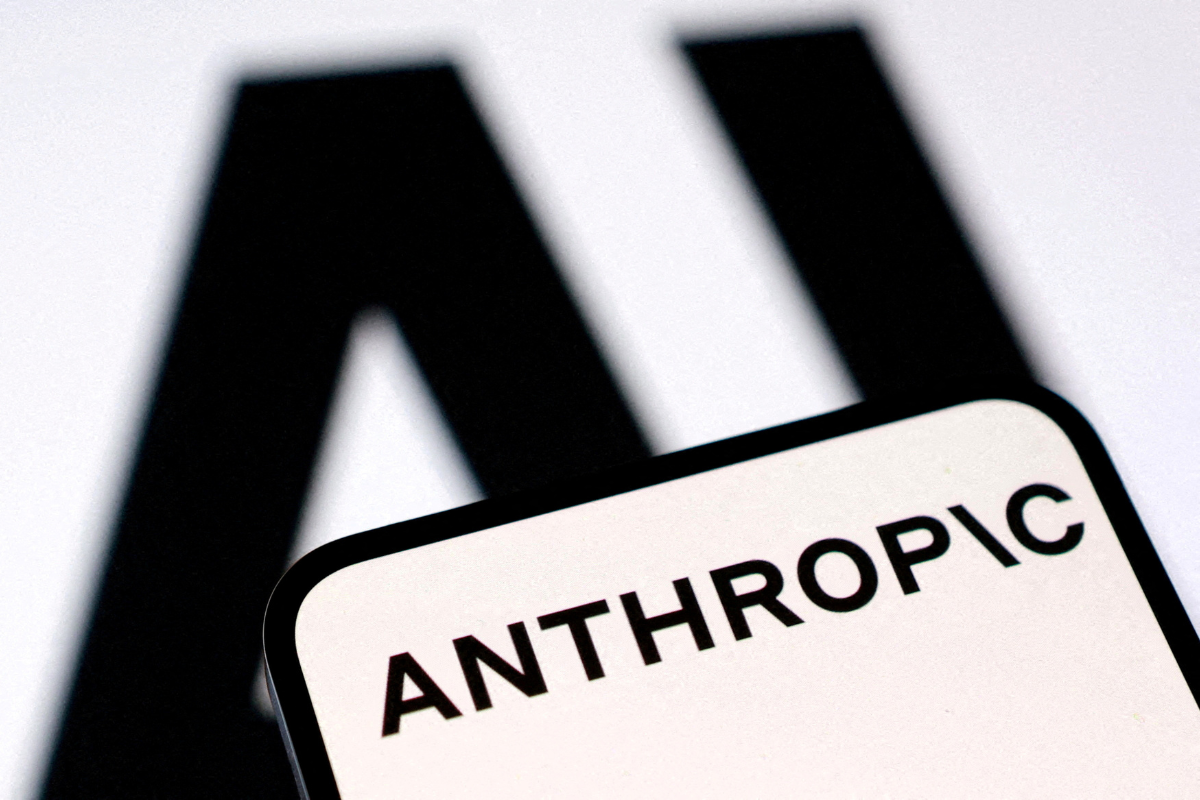 Anthropic to brief global financial watchdog on cyber flaws exposed by Mythos, FT reports